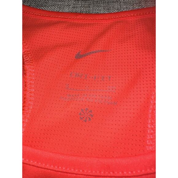 Nike Chicago Marathon Tank Top Small Red Dry Fit Singlet Running‎ Spellout - Picture 4 of 6